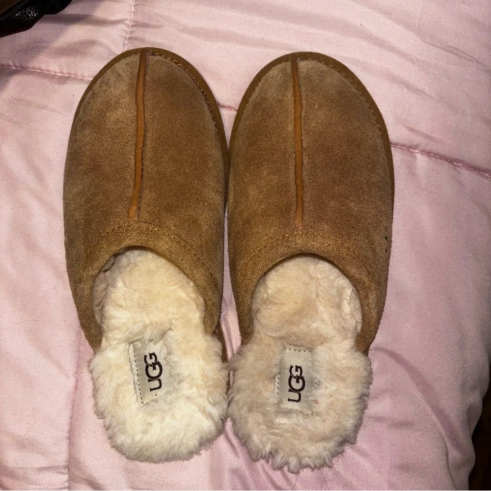 UGG Scuff Shearling   Slippers Chesnut Color Size 7